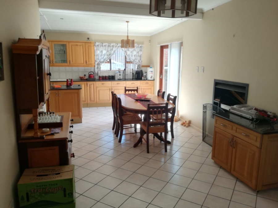 9 Bedroom Property for Sale in Winterstrand Eastern Cape
